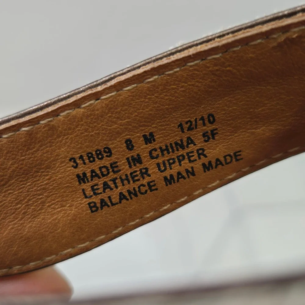 Clarks Artisan Tan Suede Wedge Sandals Laser Cut Peep Toe Back Zip 8M 31889
